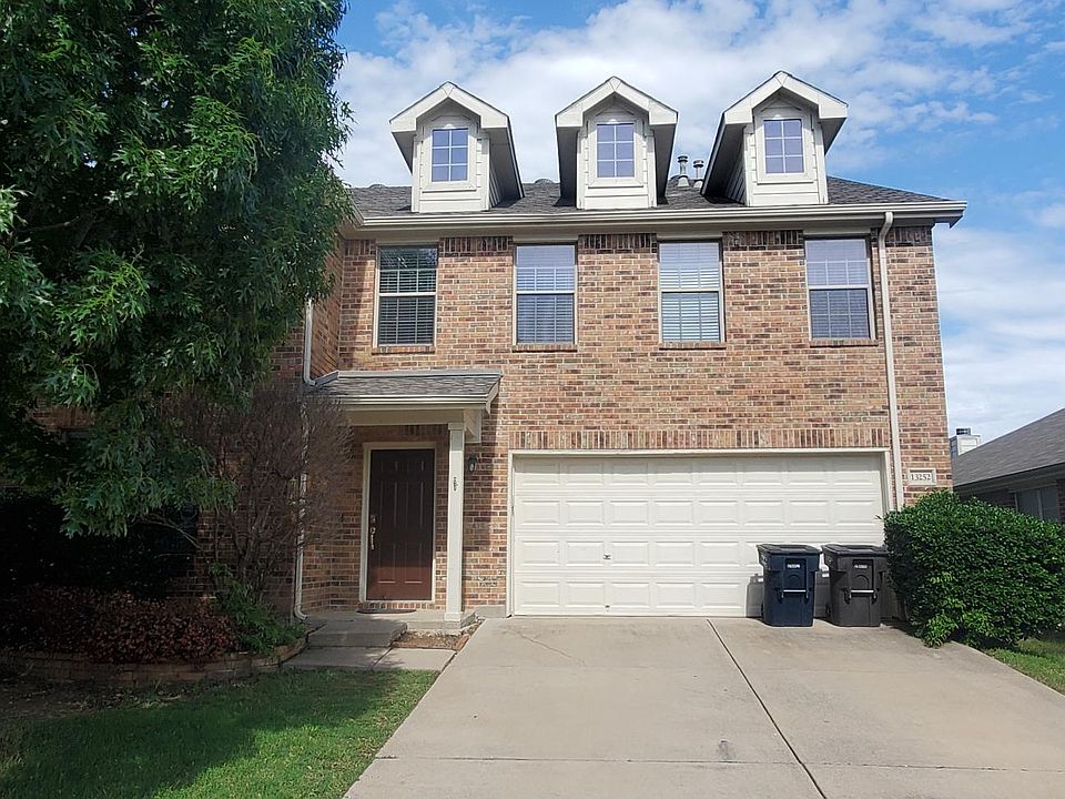 Nice 2 Story in a Great Neighborhood with Keller ISD Schools