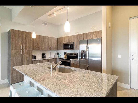 3rd image of 3130 W Latitude Cir
