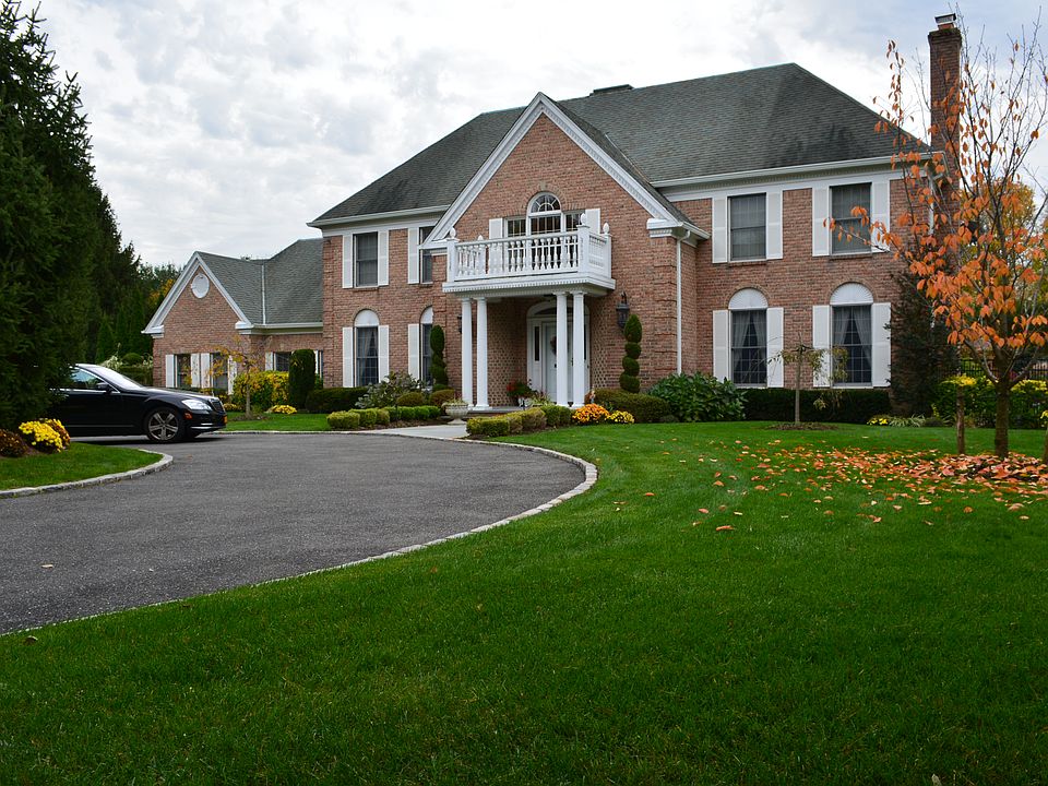 1st image of 12 Charles Way