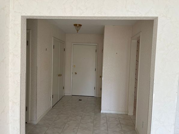 22655 Chagrin Blvd APT 205