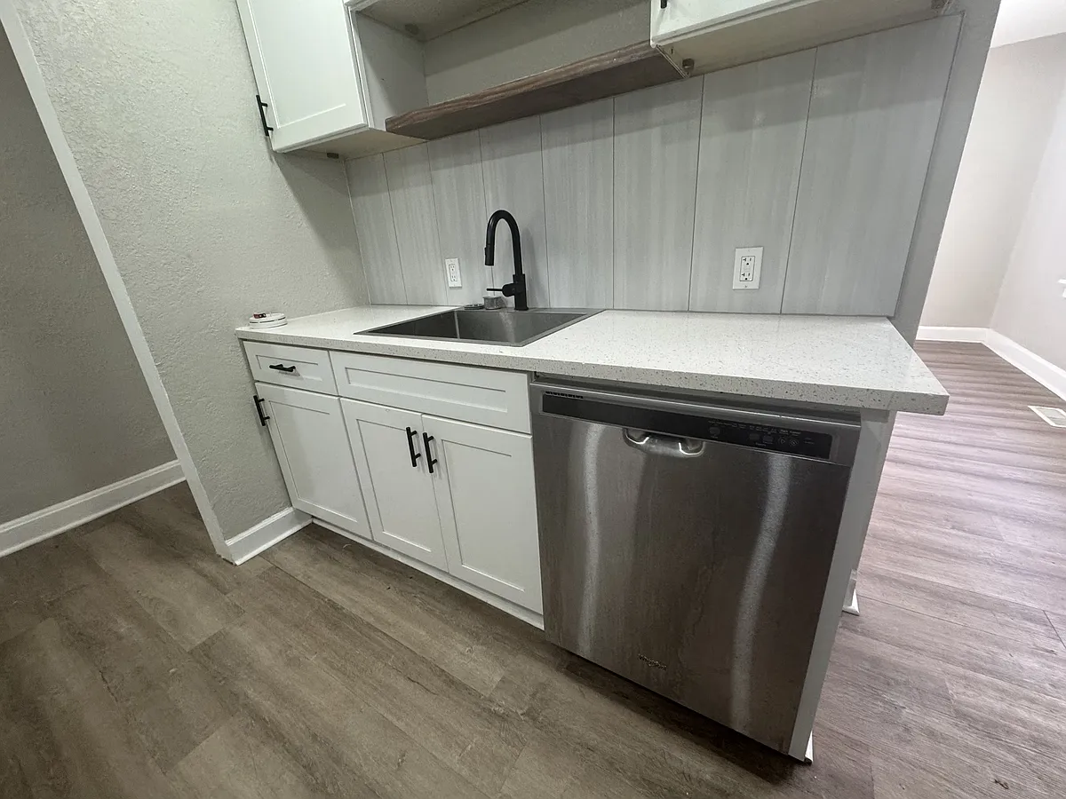 Building Photo - 4232 Virginia Ave #2