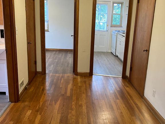 4th image of 1356 W 7th Ave APT D
