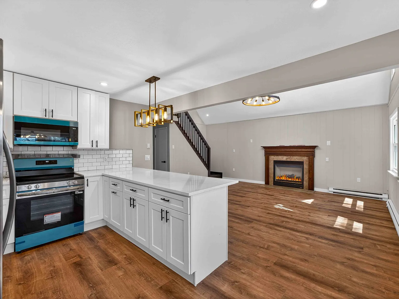 3 bed, 1134 sqft, $2,200 — Photo 4