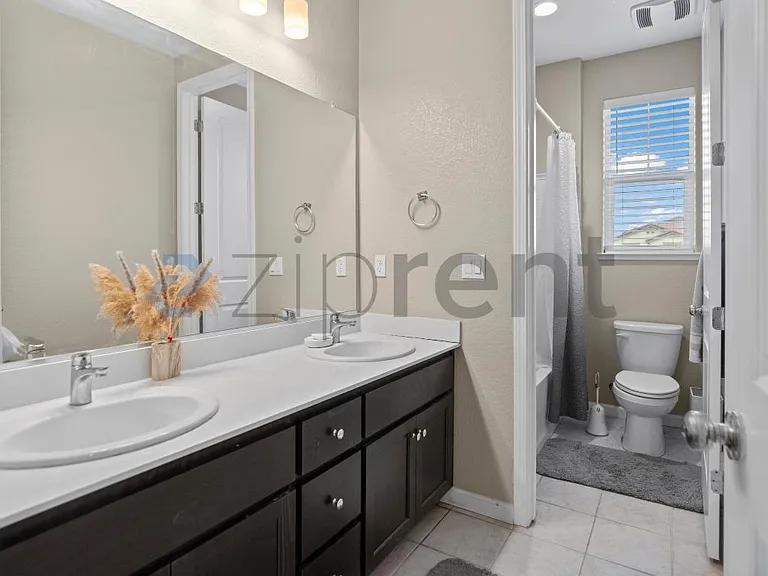 813 Stickney Way — Photo 33