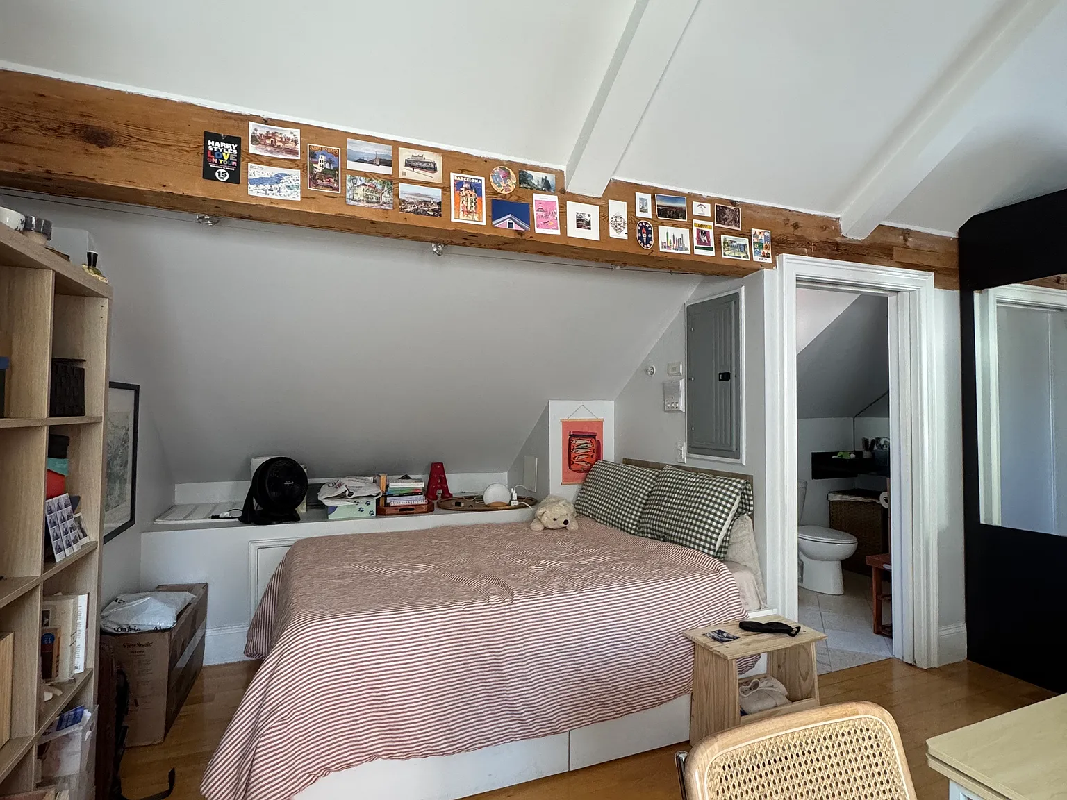 Studio, 400 sqft, $2,575 — Photo 4