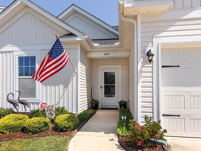 4495 Dover Ct — Photo 3