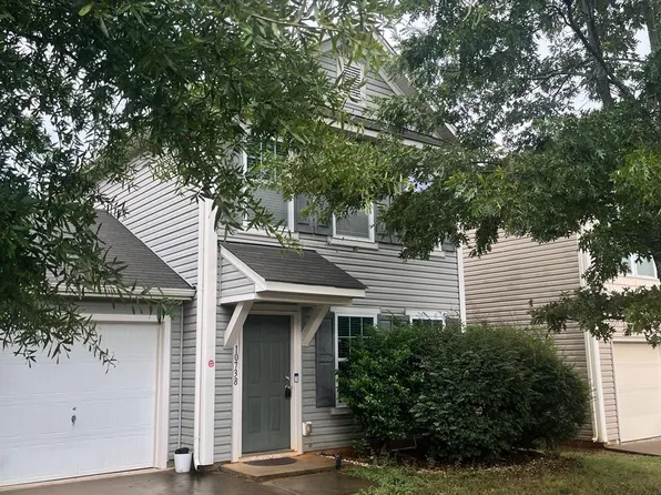 10738 Derryrush Dr, Charlotte, NC 28213