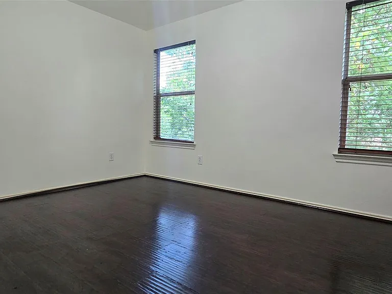 21038 Narrow Gate Dr — Photo 35