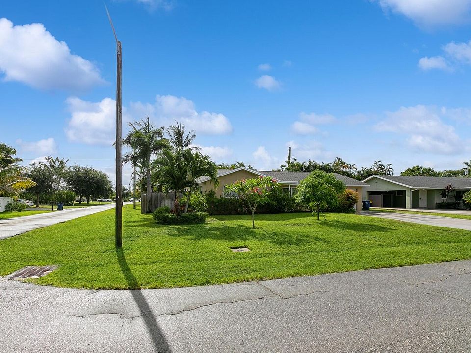 1st image of 1615 Venus Avenue