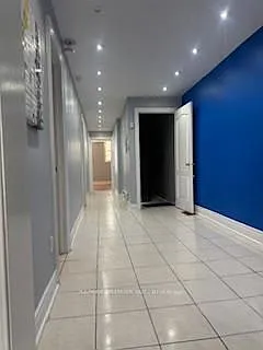 3 bed, $3,000 — Photo 2