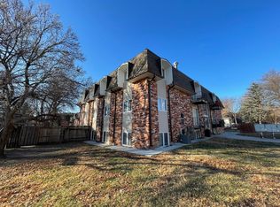 1527 S 20th St #13, Lincoln, NE 68502