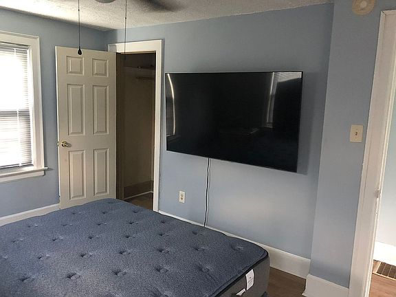 2nd image of 15 Gratiot Ct
