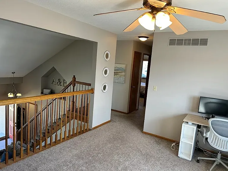 2900 Locust St — Photo 13