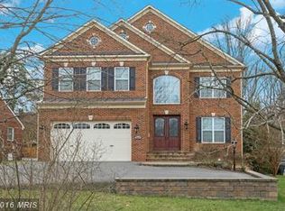 2632 Military Rd, Arlington, VA 22207