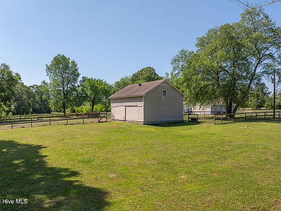 105th image of 389 Beulaville Highway