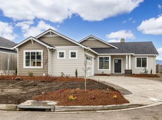 3816 Arena Dr, Medford, OR 97504