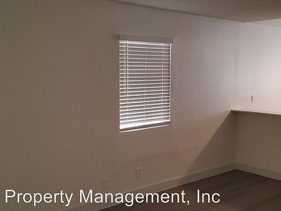 4th image of 11116 Berendo Ave APT 4