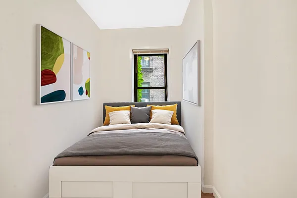 Rented by Compass | media 85