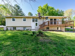 9210 E Woodview Dr, Bloomington, IN