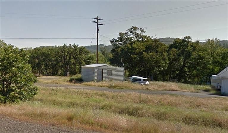 2nd image of 2525 E Antelope Rd
