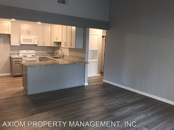 4th image of 1720 Kent St APT B