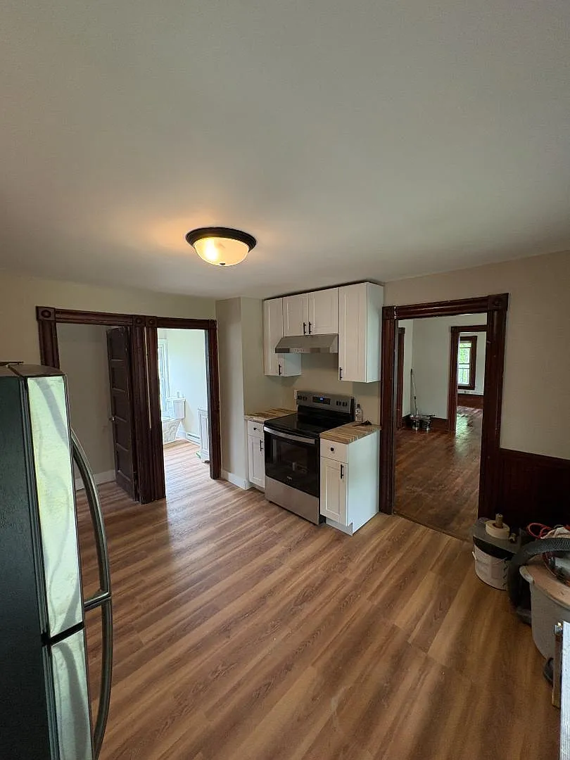 40 Allen St - Unit 2 — Photo 1
