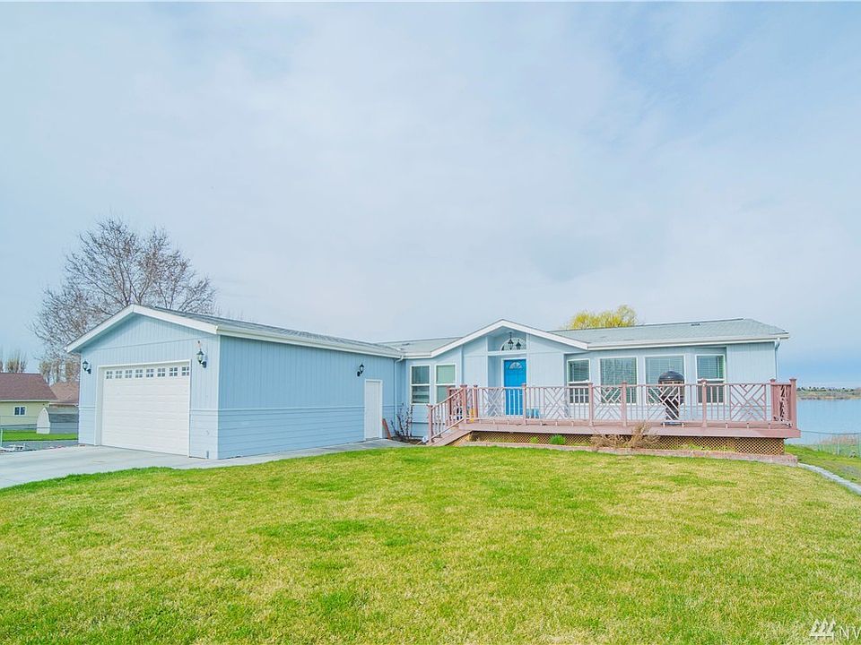 1st image of 4080 Shorecrest Dr NE