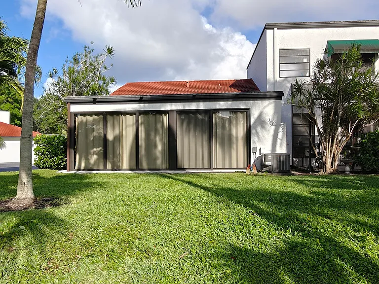 385 NW 36th Ave — Photo 35