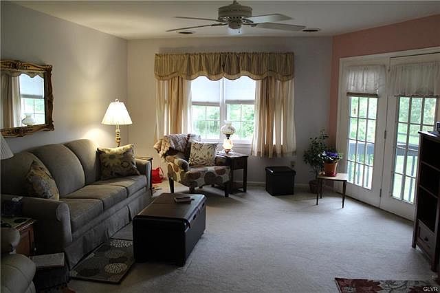2nd image of 4727 Cheryl Dr