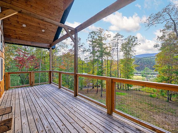 12th image of this home