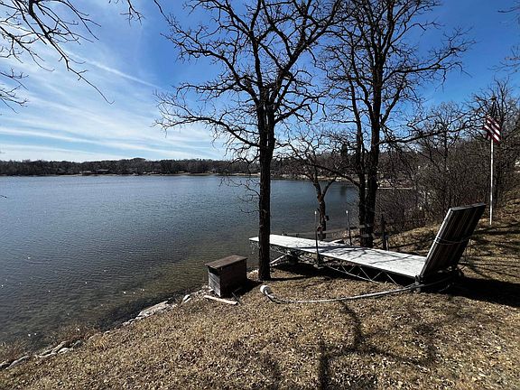 4th image of 263 Long Lake Rd NE