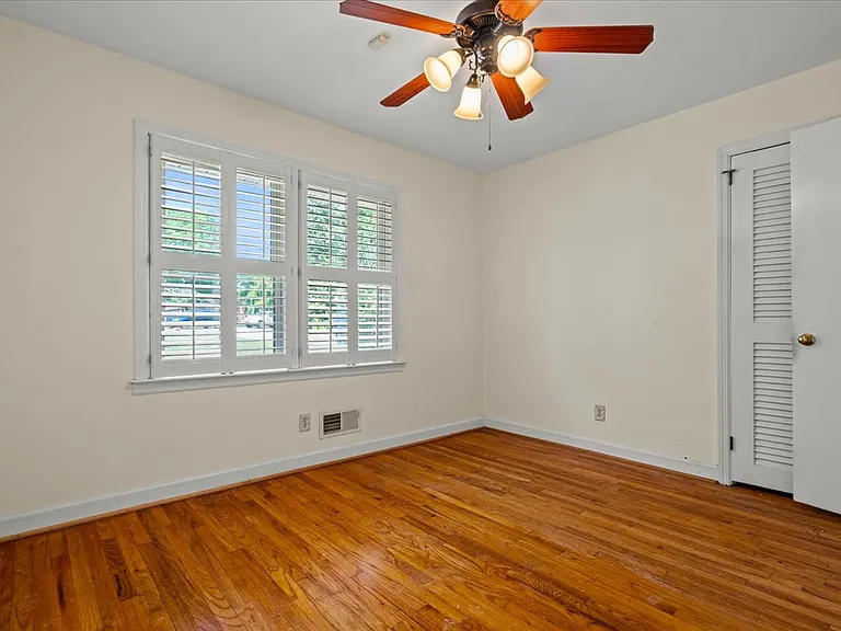 726 Wisteria Dr — Photo 22