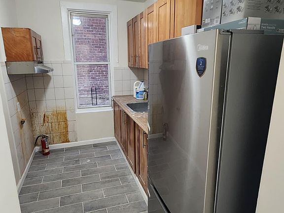 4th image of 1887 Billingsley Ter Floor 2