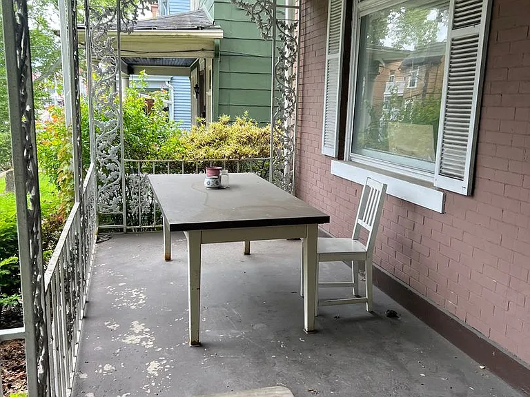 353 Melwood Ave — Photo 2