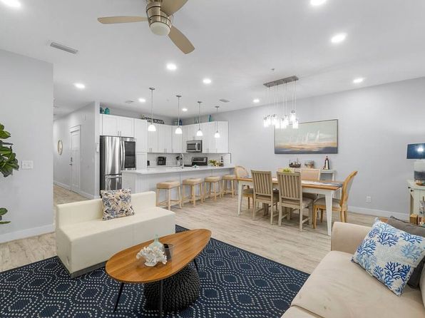 2226 Joan Ave #4