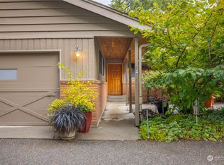 18201 Bellflower Rd, Bothell, WA 98012
