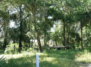 2071 Squirrel Run, Geneva, FL 32732