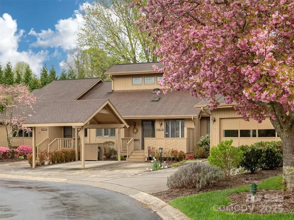 203 Wild Oak Ln, Hendersonville, NC 28791