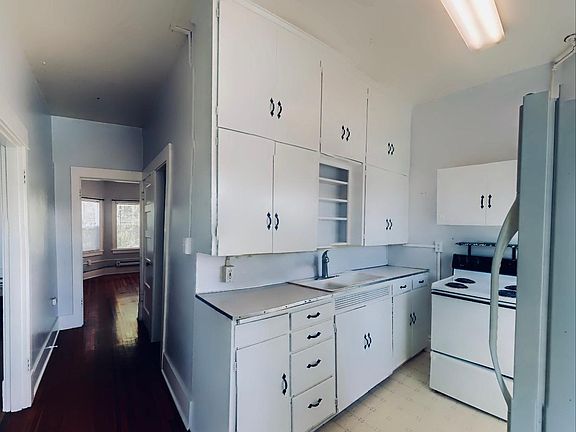 4th image of 1020 N L St APT 1