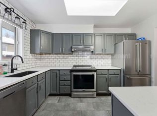 24 Loraine Ave, Quinte West, ON K8V 6M1