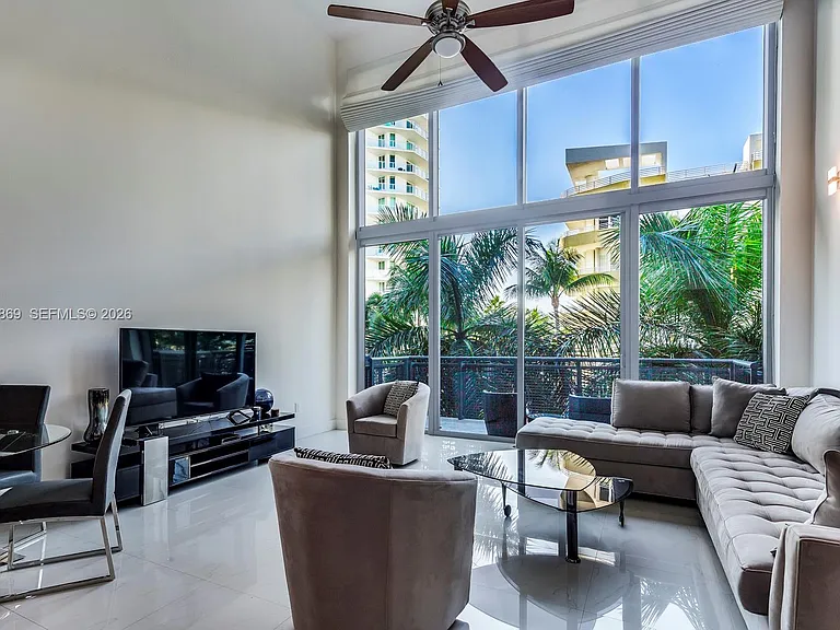 6000 Collins Ave #346 — Photo 4