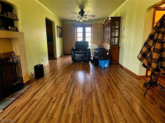 4th image of 3262 Royalton Rd