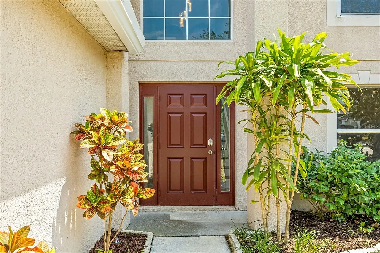 4 bed, 2.5 bath, 2222 sqft, $3,400 — Photo 4