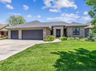8842 W Westlakes Ct, Wichita, KS 67205