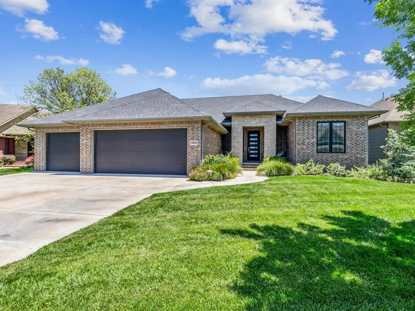 8842 W Westlakes Ct, Wichita, KS 67205