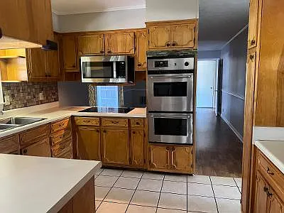 444 Fling Rd — Photo 4