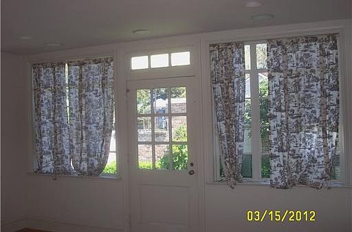 3rd image of 291 Bellaire Dr