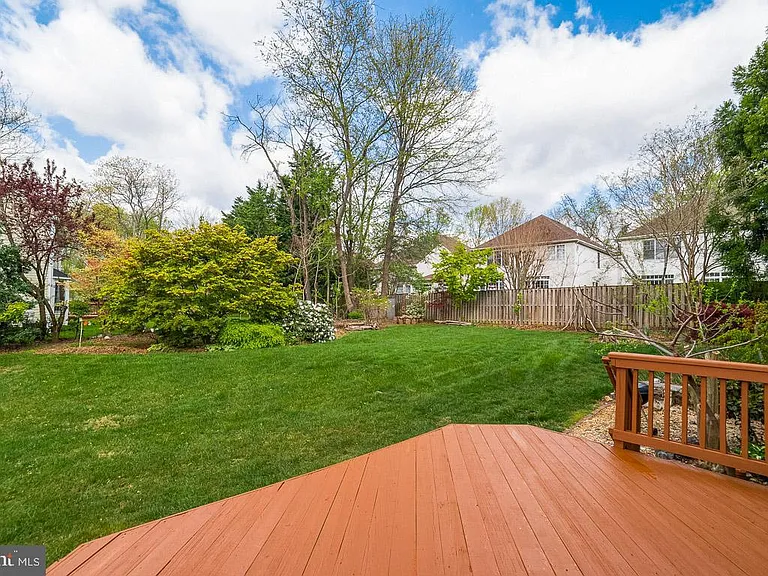2944 Edgelea Rd — Photo 46