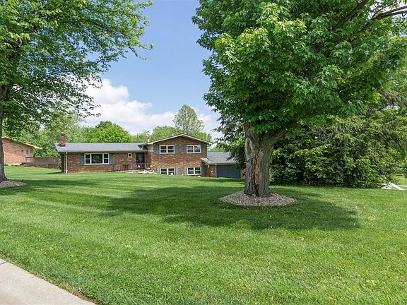 3rd image of 211 Surfwood Dr