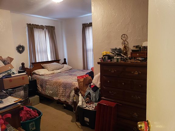 2nd image of 102 Kenberma St Floor 1